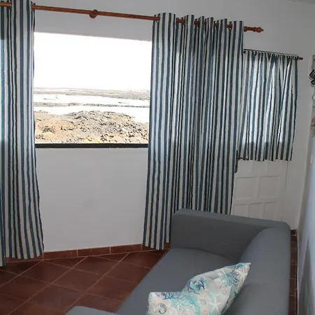 Casa Charco De La Cruz Holiday home Orzola